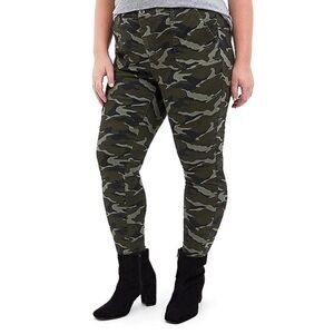 Torrid Sky high twill camo print